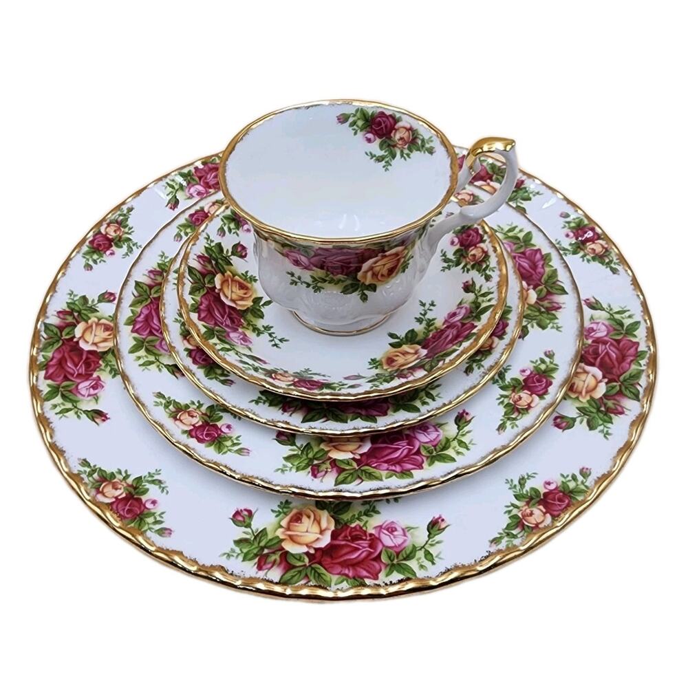 Vintage Royal Albert Old Country Roses 5-Piece Place Setting English Bone China